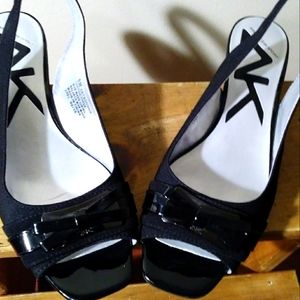 Anne Klein Women's Sandal Size 8
